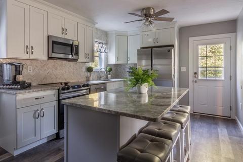 13 Darling Ln, Sutton, MA 01590 photo 4