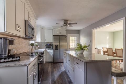13 Darling Ln, Sutton, MA 01590 photo 6
