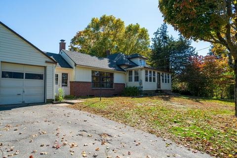 333 River Dr, Hadley, MA 01035 photo 3