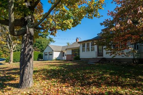 333 River Dr, Hadley, MA 01035 photo 2
