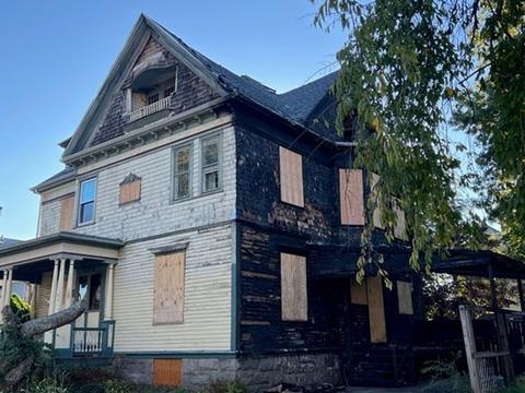 528 High St, Fall River, MA 02720 photo 2