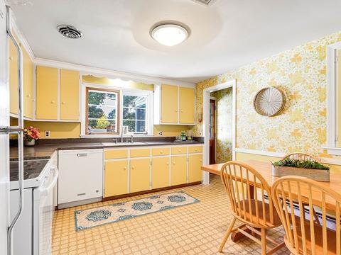 103 Fairfield St, Needham, MA 02492 photo 9