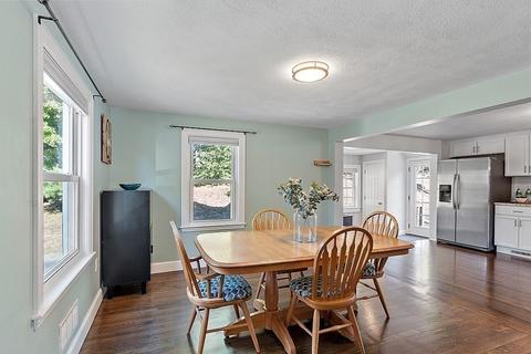 5 Grant St, Danvers, MA 01923 photo 7