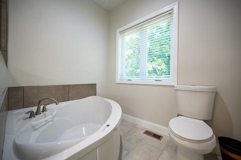27 Wrentham Rd, Worcester, MA 01602 photo 26