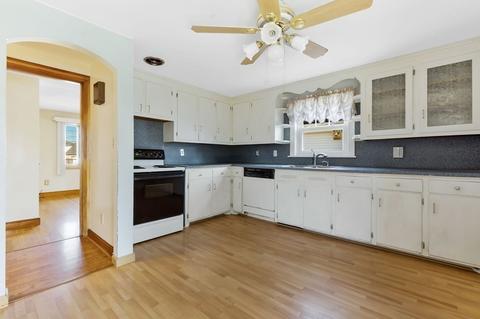 13 Albert Park, Everett, MA 02149 photo 11