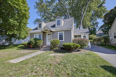 4 Vandergrift St, Lawrence, MA 01843 photo 1