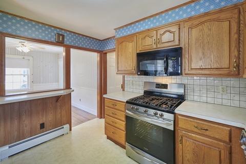 4 Vandergrift St, Lawrence, MA 01843 photo 9