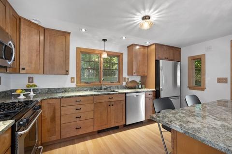 35 Wethersfield St, Rowley, MA 01969 photo 8