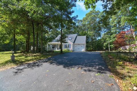 214 Hooppole Rd, Mashpee, MA 02649 photo 2