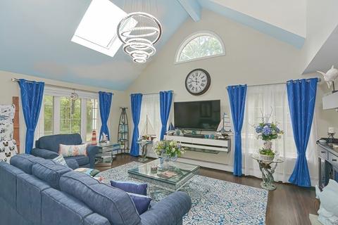 214 Hooppole Rd, Mashpee, MA 02649 photo 7