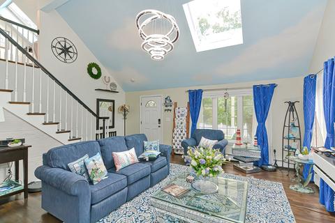214 Hooppole Rd, Mashpee, MA 02649 photo 9
