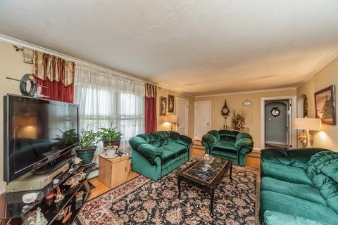 32 Saint Elmo Rd, Worcester, MA 01602 photo 5