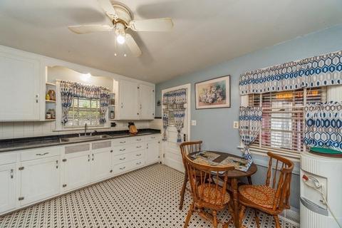 32 Saint Elmo Rd, Worcester, MA 01602 photo 11
