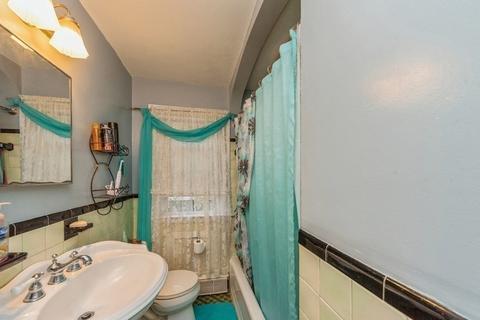 32 Saint Elmo Rd, Worcester, MA 01602 photo 21