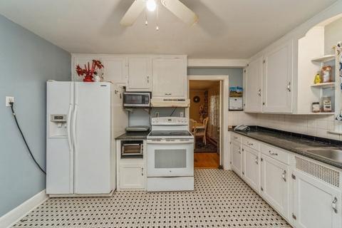 32 Saint Elmo Rd, Worcester, MA 01602 photo 9