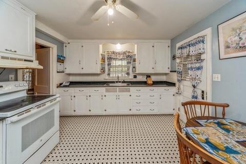 32 Saint Elmo Rd, Worcester, MA 01602 photo 8