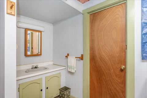 18 Laurel Ln, Reading, MA 01867 photo 19