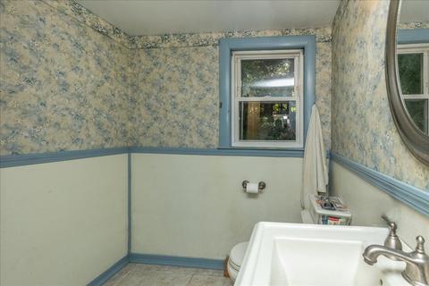 18 Laurel Ln, Reading, MA 01867 photo 15