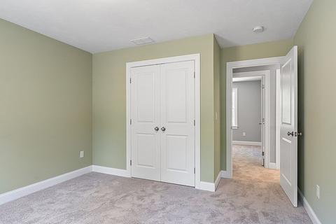 2 Tyler Ln, Mendon, MA 01756 photo 4