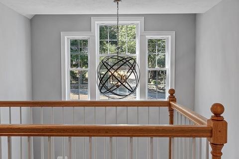 2 Tyler Ln, Mendon, MA 01756 photo 8