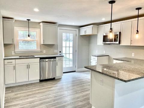 16 Allen Ct #1, Northborough, MA 01532