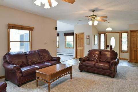 11 Robert Rd, Danvers, MA 01923 photo 6