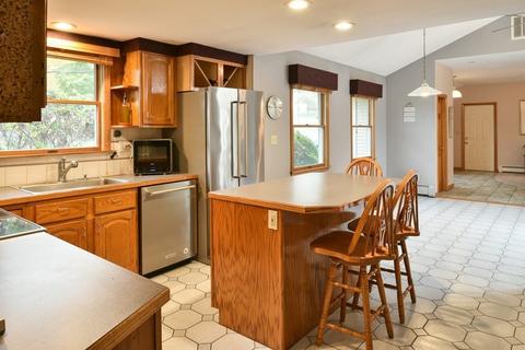 11 Robert Rd, Danvers, MA 01923 photo 12