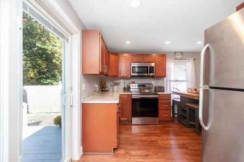 94 Webber St, Springfield, MA 01108 photo 12