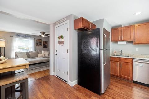 94 Webber St, Springfield, MA 01108 photo 10