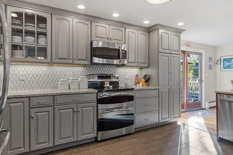 13 Goodwin Rd, Beverly, MA 01915 photo 9