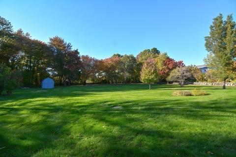 37 Blackstone St, Mendon, MA 01756 photo 3