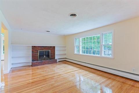 16 Juniper Rd, Avon, MA 02322 photo 6