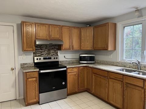 17 Heritage Path, Millis, MA 02054 photo 5