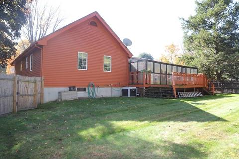20 Greaney St, Springfield, MA 01104 photo 3