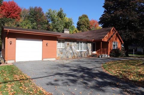 20 Greaney St, Springfield, MA 01104 photo 2
