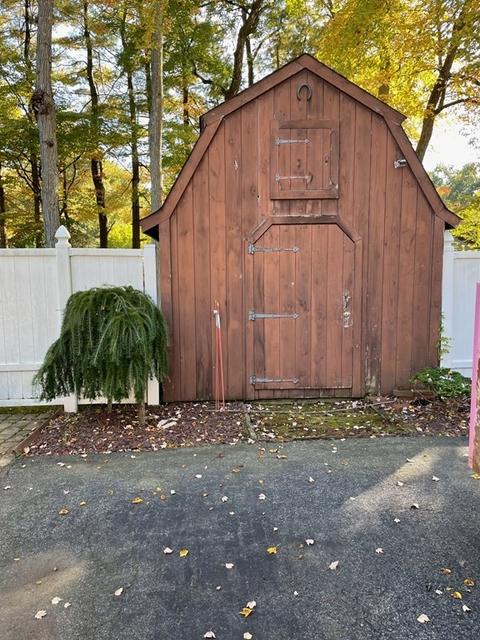 87 Corey Rd, Springfield, MA 01128 photo 3