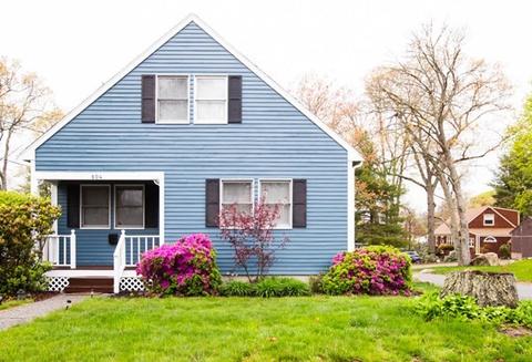 804 Hood St, Fall River, MA 02720 photo 1