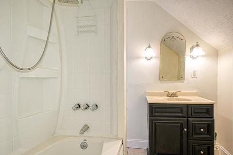 5 Fourth St, Worcester, MA 01602 photo 16