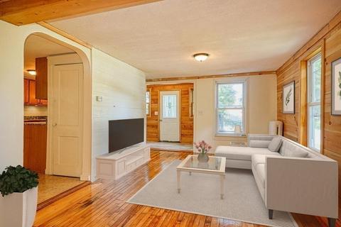 5 Fourth St, Worcester, MA 01602 photo 1