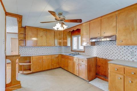 87 Carter, Fall River, MA 02721 photo 18