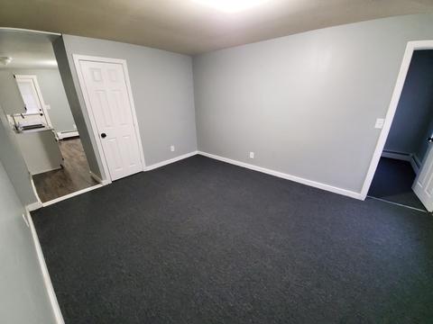 61 West St, Ware, MA 01082 photo 11