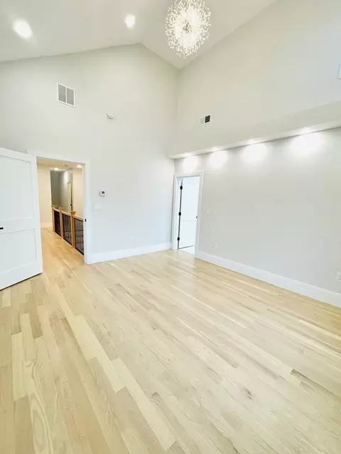 73 Saint Mary St, Needham, MA 02494 photo 16