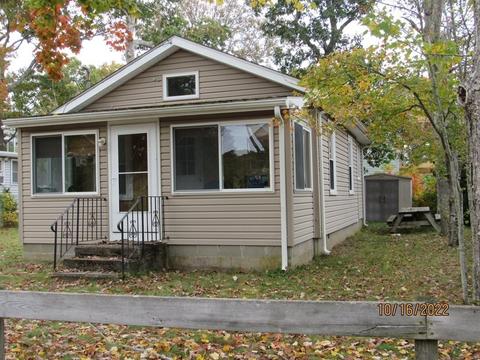 66 Rosepoint Ave, Wareham, MA 02576 photo 4