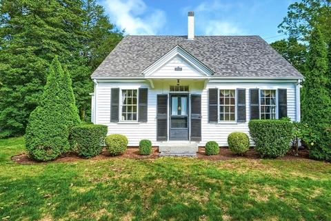 497 Main St, Barnstable, MA 02632 photo 2