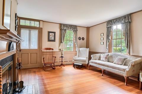 497 Main St, Barnstable, MA 02632 photo 6