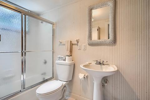 497 Main St, Barnstable, MA 02632 photo 33