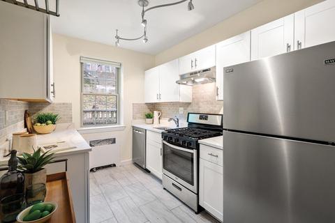1496 Beacon St #4, Brookline, MA 02446 photo 12