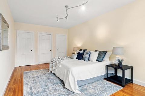 1496 Beacon St #4, Brookline, MA 02446 photo 21