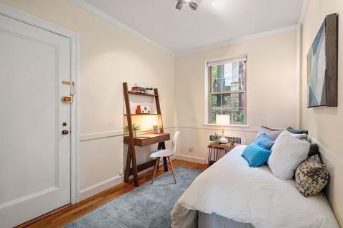 1496 Beacon St #4, Brookline, MA 02446 photo 18