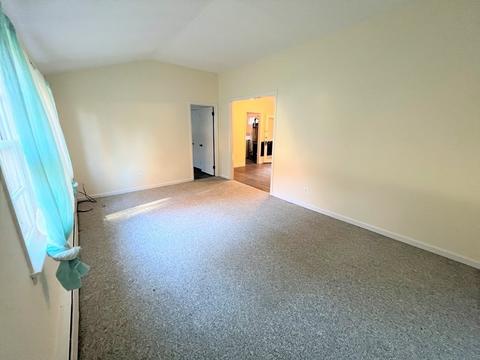 186 Corcoran Blvd, Springfield, MA 01118 photo 12